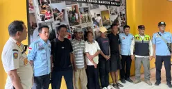 Satpol PP Jakbar jaring 31 PPKS seperti pak ogah dan pengamen, Rabu 9 Juli 2025. (Sumber: POSKOTA | Foto: Pandi Ramedhan)