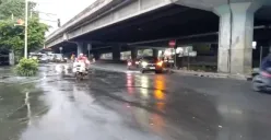 Ruas jalan Ring Road, Kembangan, Jakarta Barat, sudah tidak lagi tergenang, Rabu, 9 Juli 2025. (Sumber: Poskota/Pandi Ramedhan)