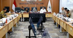 Ketua Komisi D DPRD Provinsi DKI Jakarta Yuke Yurike saat membahas rapat normalisasi kali ciliwung. (Sumber: Dok. Sekretariat DPRD DKI)