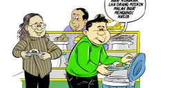 Ilustrasi obrolan santai di warteg. Seorang pria berkaus hijau melontarkan sindiran soal judi online: “Orang kaya main judol buat hiburan, lha orang miskin malah buat mengundi nasib.” (Sumber: Poskota/Arif Setiadi)