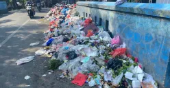 Kondisi TPS Pasar Rubuh, Kelurahan Petir, Kecamatan Cipondoh, Kota Tangerang, Kamis, 10 Juli 2025. (Sumber: Poskota/Primayanti Juli Kumala Manalu)