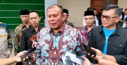 Wakil Ketua DPR RI, Cucun Ahmad Syamsurijal, saat menyampaikan pernyataan kepada wartawan di Kabupaten Bandung Barat. (Sumber: POSKOTA | Foto: Gatot Poedji Utomo)