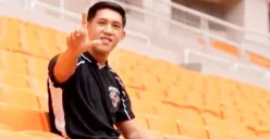Potret pemain baru Persija, Eksel Runtuhkahu yang mendapat pujian dari pelatih Mauricio Souza atas penampilannya di Piala Presiden 2025. (Sumber: Instagram/eksel_runtukahu)