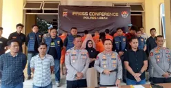 Jajaran Polres Lebak, saat ekspose sejumlah perkara, salah satunya kasus pembuangan bayi ke sungai. (Sumber: Dok. Polres Lebak)