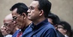 Eks Gubernur Jakarta, Anies Baswedan menulis surat dukungan untuk aktivis korban penyiraman air keras. (Sumber: Poskota/Bilal Nugraha Ginanjar)