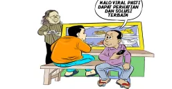 Dua pria ngobrol di warteg sambil membahas isu yang viral di media sosial. Salah satunya menyimpulkan, "Kalo viral pasti dapat perhatian dan solusi terbaik." (Sumber: Poskota/Arif Setiadi)