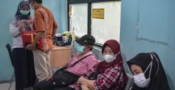 Ilustrasi, sejumlah warga saat melakukan pemeriksaan kesehatan di Pusat Layanan Kesehatan Masyarakat (Puskesmas). (Sumber: Poskota/Bilal Nugraha Ginanjar)