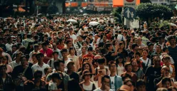 Hari Populasi Sedunia Diperingati Tiap Tanggal 11 Juli, Berikut Sejarah dan Jumlah Populasi Dunia (Sumber: Unsplash/Owen Cannon)
