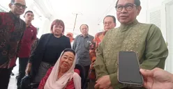 Istri Presiden ke-4 RI Gus Dur, Sinta Nuriyah Wahid menemui Gubernur Jakarta, Pramono Anung di Balai Kota Jakarta, Jumat, 11 Juli 2025. (Sumber: Poskota/M. Tegar Jihad)