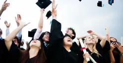 Cek di sini link dan cara daftar Beasiswa Unggulan 2025, kuliah gratis dari pemerintah. (Sumber: Freepik)