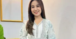 Potret Maya Lucyana yang curhat tak bisa bertemu Gala Sky dan bocorkan bukti chat dengan Dewi Zuhriati. (Sumber: Instagram/@mayaang.lucyaana)