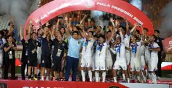 Para pemain Port FC merayakan gelar juara Piala Presiden 2025 setelah mengalahkan Oxford United dengan skor 2-1 di final di Stadion si Jalak Harupat, Bandung, Minggu malam, 13 Juli 2025. (Sumber: Dok MO Piala Presiden 2025)