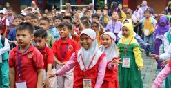 Suasana MPLS di SDN Cakung Timur 09 Pagi, Jakarta Timur, Senin, 14 Juli 2025. (Sumber: POSKOTA | Foto: M Tegar Jihad)