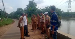 Perwakilan dari Pemkab Tangerang, Pemkot Tangerang, Pemprov Banten dan BBWS Ciliwung-Cisadane melakukan survei dalam rangka program normalisasi DAS Kali Angke pada Kamis, 17 Juli 2025. (Sumber: Humas Pemkot Tangerang)