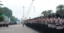 Polri mengerahkan sebanyak 1.437 personel gabungan mengamankan aksi unjuk para pengemudi ojek online (Ojol) di kawasan Silang Monas, Gambir Jakarta Pusat pada Kamis, 17 Juli 2025. (Sumber: Polres Metro Jakarta Pusat)