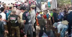 3 orang dikabarkan meninggal dunia akibat berdesakan di acara makan gratis nikahan putra Dedi Mulyadi, Jumat 18 Juli 2025. (Sumber: Istimewa)