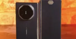 Huawei Mate XT 2 hadir dengan desain lipat tiga dan fitur canggih seperti kamera variabel aperture serta komunikasi satelit. (Sumber: Weibo/@Digital Chat Station)