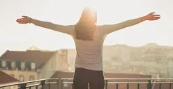Aquarius dan Gemini sedang diajak semesta untuk berdamai dengan hati dan menyambut cinta dengan kejujuran, 21 Juli 2025 jadi momentum yang menyentuh. (Sumber: Pinterest)