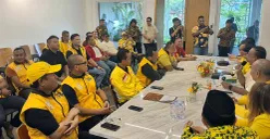 Ashraf Ali, Wakil Ketua Panitia Musda XI Partai Golkar Provinsi DKI Jakarta, saat menyampaikan informasi proses pendaftaran calon Ketua DPD Partai Golkar Jakarta di kantor DPD Partai Golkar DKI Jakarta, Menteng, Minggu, 20 Juli 2025. (Sumber: Ist)