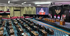 Rapat paripurna di Gedung DPRD DKI Jakarta, Senin, 21 Juli 2025. (Sumber: POSKOTA | Foto: M Tegar Jihad)