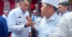 Bupati Bogor, Rudy Susmanto (kiri) bersama Gubernur Jawa Barat, Dedy Mulyadi (kanan), dalam launching Koperasi Desa Merah Putih di Desa Hambalang, Kecamatan Citereup, Kabupaten Bogor, Senin, 21 Juli 2025. (Sumber: POSKOTA | Foto: Sekar Putri Andini)