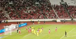 Timnas Indonesia U-23 bermain imbang tanpa gol kontra Malaysia di laga terakhir Grup A ASEAN U-23 Championship 2025. (Sumber: POSKOTA | Foto: Ali Mansur)