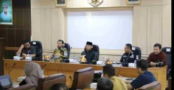 Pemkab Bekasi bersama KPK RI, menggelar rapat koordinasi pencegahan korupsi melalui perbaikan tata kelola pemerintah daerah di Kantor Bupati Kabupaten Bekasi, kemarin. (Sumber: Dok. Pemkab Bekasi)