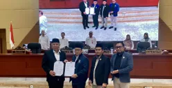 DPRD Tangsel menyetujui kerja sama penanganan sampah antara Pemkot Tangsel dengan Pandeglang. (Sumber: POSKOTA | Foto: Primayanti)