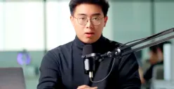 Potret Timothy Ronald yang membagikan sudut pandangnya tentang arti kekayaan dan cara menjadi kaya. (Sumber: YouTube/Timothy Ronald.)