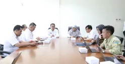 Diskominfosantik Kabupaten Bekasi menerima Kunjungan kerja dari Diskominfo Jawa Barat. Berlangsung di Ruang Rapat Diskominfosantik Cikarang Pusat, Kabupaten Bekasi, kemarin. (Sumber: Dok. Pemkab Bekasi)