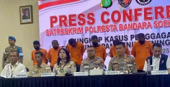 Polres Bandara Soekarno-Hatta menggelar ekspose perkara upaya penyelundupan benih bening lobster pada Kamis, 24 Juli 2025. (Sumber: POSKOTA | Foto: Primayanti)