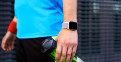 Ilustrasi smartwatch running dengan harga terjangkau. (Sumber: Freepik/ ArthurHidden)