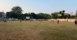 Suasana Lapangan Bola Pilar di Kedoya Selatan, Kecamatan Kebon Jeruk, Jakarta Barat, Jumat, 25 Juli 2025. (Sumber: Poskota/Pandi Ramedhan)