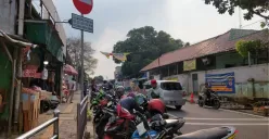 Dishub Tangsel resmi menetapkan penerapan SSA di Jalan H. Usman, Kecamatan Ciputat, Kota Tangsel secara permanen, Jumat, 25 Juli 2025. (Sumber: Poskota/Primayanti Juli Kumala Manalu)