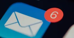 Cara blokir spam SMS mengganggu di Android dan iPhone. (Sumber: Freepik)