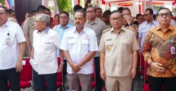Gubernur Jakarta Pramono Anung dalam kegiatan digitalisasi pasar di Pasar Santa, Kebayoram Baru, Jakarta Selatan, pada Selasa, 22 Juli 2025. (Sumber: APKLI)