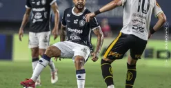 Maxwell Souza, winger asal Brasil yang dirumorkan gabung ke Persija. (Sumber: Instagram/@clubedoremo)