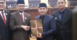 Pemkab Bekasi dan DPRD sepakat menetapkan Raperda LP2B dan P2APBD 2024, di Gedung DPRD Kabupaten Bekasi, kemarin malam (Sumber: Dok. Pemkab Bekasi)