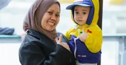Rini Perdiyanti, atau yang lebih dikenal dengan nama Sus Rini, mengunggah momen haru dengan Rayyanza Malik Ahmad alias Cipung. (Sumber: Instagram/@riniperdianti)