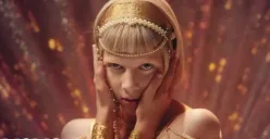 Lirik lagu Exist For Love dari Aurora. (Sumber: YouTube/Aurora)