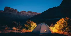 Ilustrasi camping. (Sumber: PxHere)