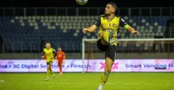 Persib Bandung akan segera merekrut penyerang asal klub Perak FC, Luciano Guaycochea. (Sumber: Instagram)