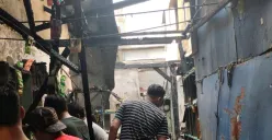 Kebakaran rumah kontrakan dan toko kelontong di Setiabudi, Jaksel, Selasa, 3 Juni 2025. (Sumber: BPBD Jakarta)