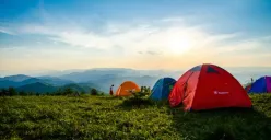 Ilustrasi Tiga Dewa Adventure diduga booking lahan perkemahan. (Sumber: Pexels)