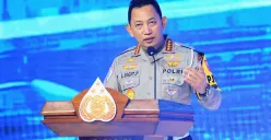 Kapolri Listyo Sigit dalam acara Syukuran Hari Lalu Lintas Bhayangkara ke-69 di The Tribrata Hotel and Convention Center, Jaksel. (Sumber: Instagram/@listyosigitprabowo)