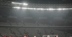 Sejumlah pesepak bola Timnas Inedonesia mengikuti sesi latihan resmi di Stadion Utama Gelora Bung Karno, Jakarta, Rabu, 4 Juni 2025. (Sumber: Poskota/Bilal Nugraha Ginanjar)