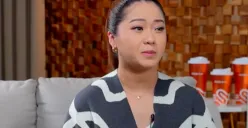 Potret Berlin Lee yang mengungkapkan kisah pilu pernikahannya dengan cucu konglomerat, isu eks suami idap HIV AIDS. (Sumber: YouTube/dr Richard Lee)
