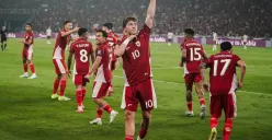 Penyerang Timnas Indonesia Ole Romeny berselebrasi usai mencetak gol ke gawang Timnas China pada pertandingan Kualifikasi Piala Dunia 2026. (Sumber: Poskota/Bilal Nugraha Ginanjar)