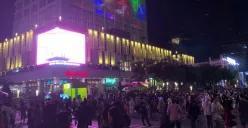 Suasana malam hari di kawasan Sarinah Thamrin, Jakarta Pusat. (Sumber: Poskota/M. Tegar Jihad)