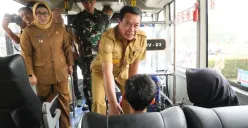 Pemkab Tangerang resmi meluncurkan program angkutan sekolah gratis bagi anak didik di seluruh wilayah kabupaten Tangerang, Selasa, 10 Juni 2025. (Sumber: Bagian Protokol dan Komunikasi Pimpinan Setda Kab. Tangerang)